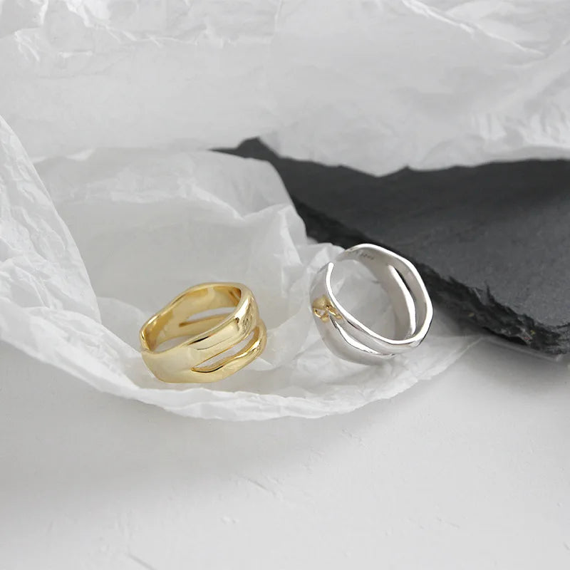 Twist Two Circle Rings